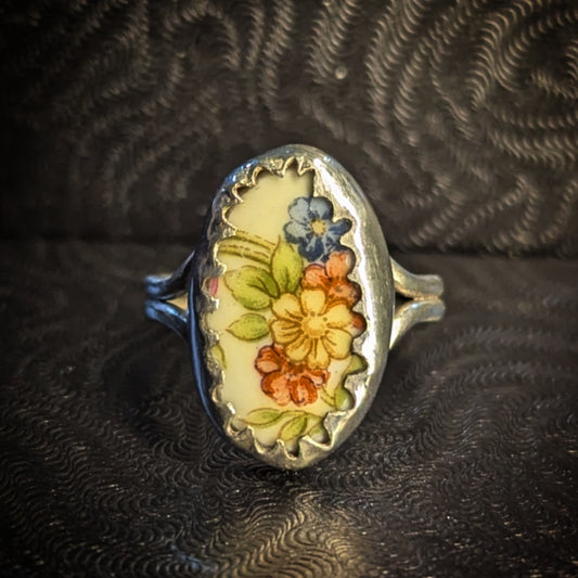 Broken blooms - reclaimed tea cup